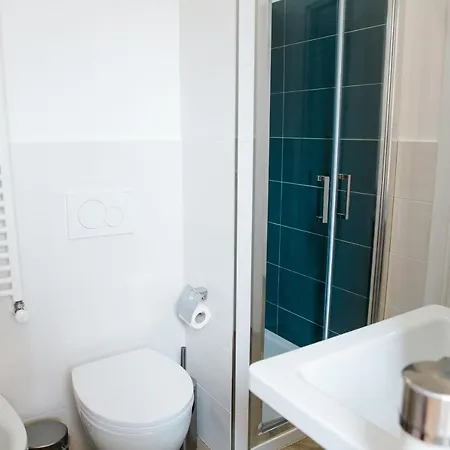 Kennedy 54 Πανσιόν